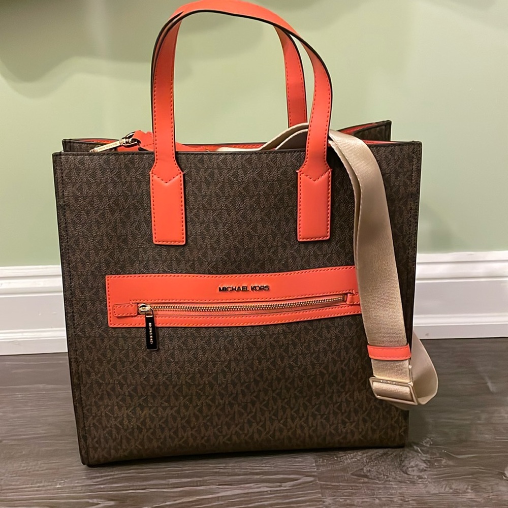 Michael Kors Tote